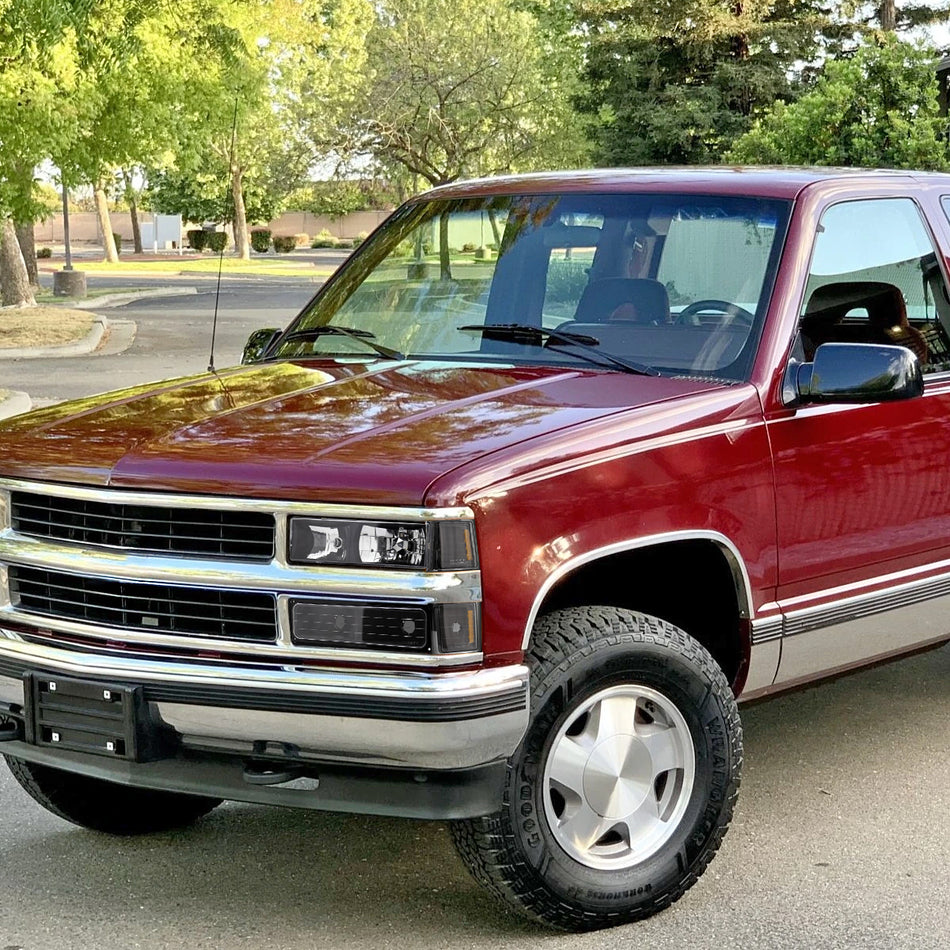 1994-1998 Chevrolet Silverado/Tahoe/Suburban/C10 Factory Style Headlights w/ Bumper & Corner Lights (Matte Black Housing/Clear Lens)