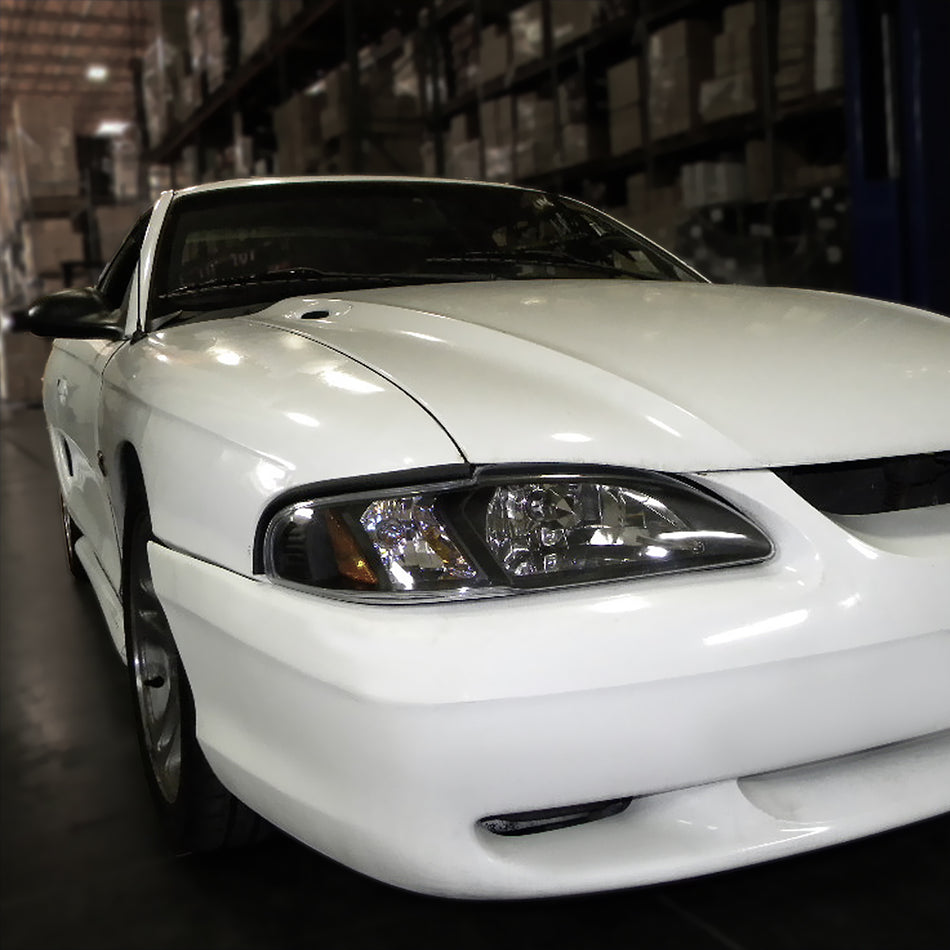 1994-1998 Ford Mustang 1PC Crystal Headlights w/ Amber Reflectors (Matte Black Housing/Clear Lens)