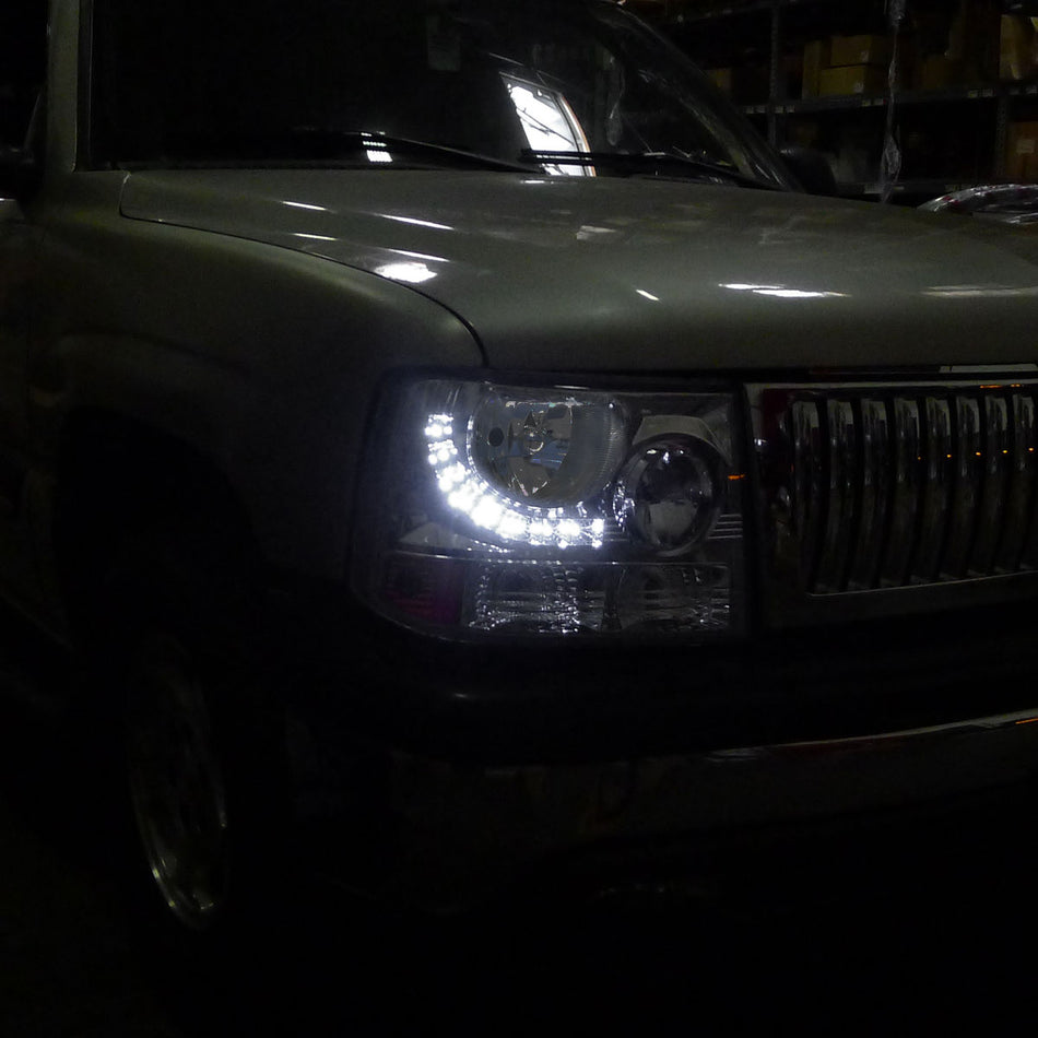 1999-2002 Chevrolet Silverado 1500 2500/ 2000-2006 Tahoe Suburban 1PC Factory Style Headlights w/ SMD LED Light Strip & Bumper Lights (Chrome Housing/Clear Lens)