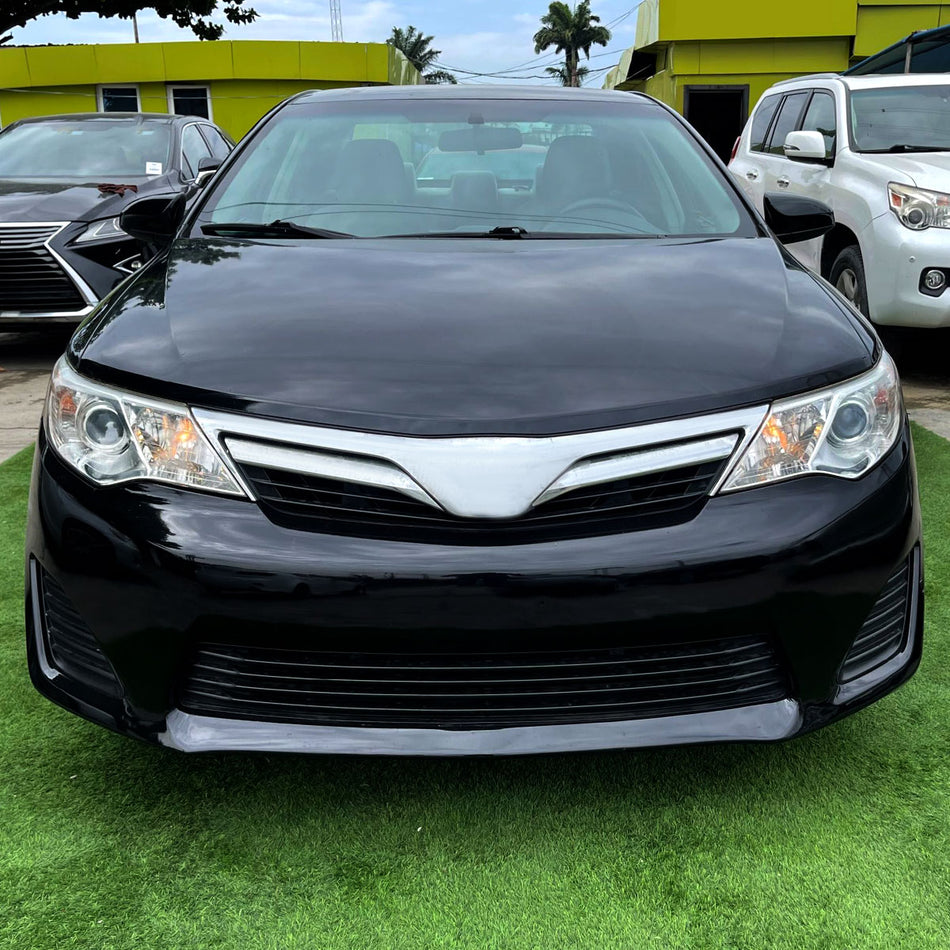 2012-2014 Toyota Camry Projector Headlights w/ Amber Reflectors - Driver Side Only (Chrome Housing/Clear Lens)