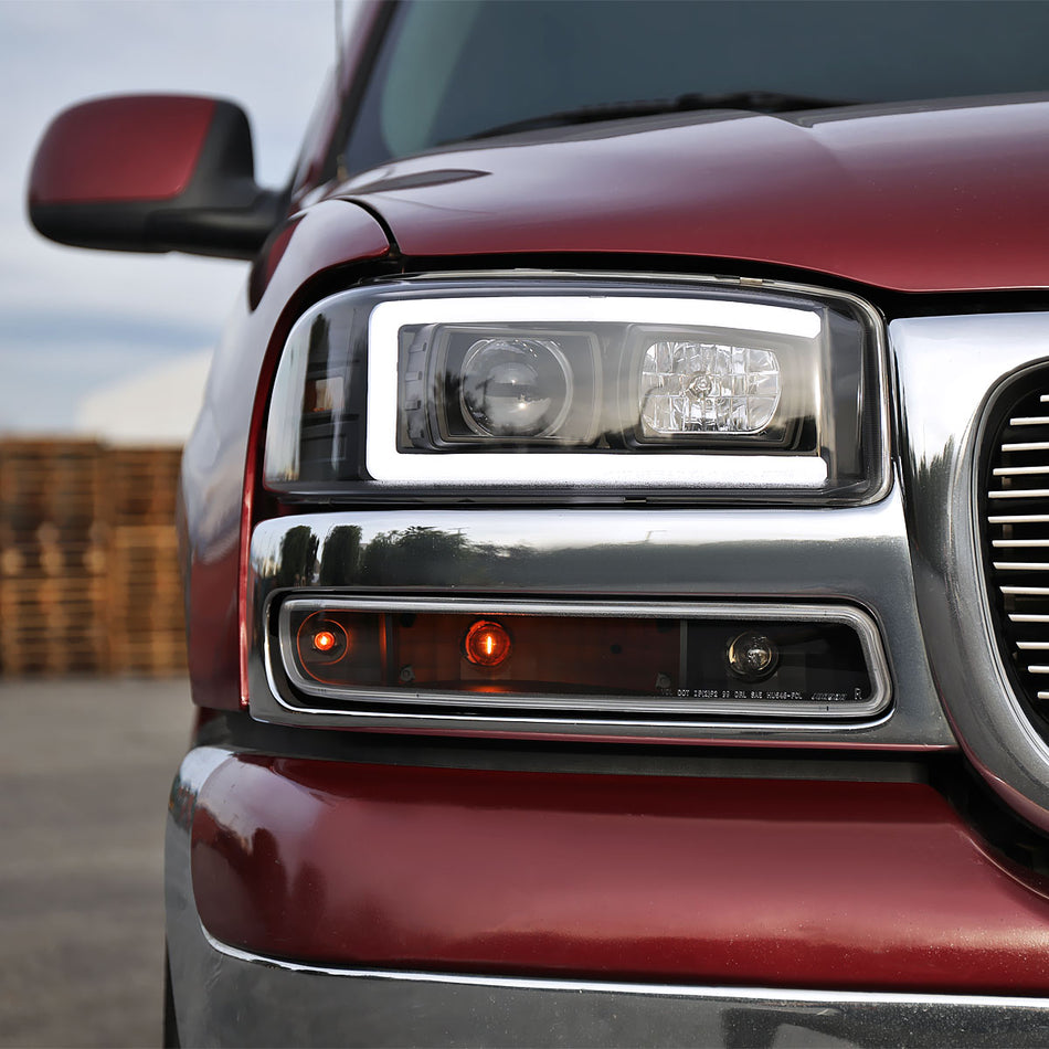 2000-2006 GMC Sierra/Denali/Yukon LED Strip Projector Headlights (Matte Black Housing/Clear Lens)