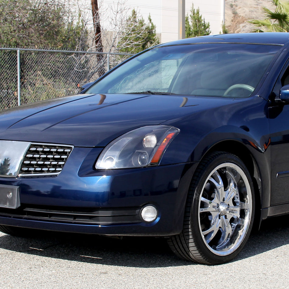 2004-2006 Nissan Maxima Projector Headlights w/ Amber Reflectors (Matte Black Housing/Clear Lens)