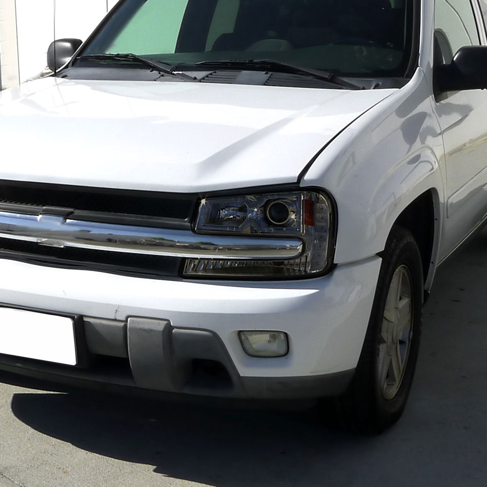 2002-2009 Chevrolet Trailblazer Projector Headlights w/ LED Light Strip (Chrome Housing/Smoked Lens)