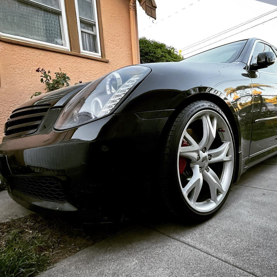 2005-2006 Infiniti G35 Sedan Halo Projector Headlights w/ SMD LED Light Strip (Matte Black Housing/Clear Lens)