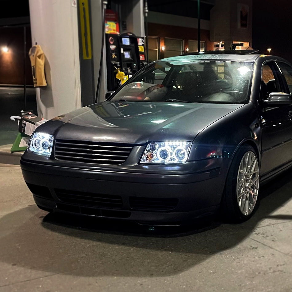 1999-2005 Volkswagen Jetta/Bora Mk4 Dual Halo Projector Headlights w/ LED Light Strip (Chrome Housing/Clear Lens)