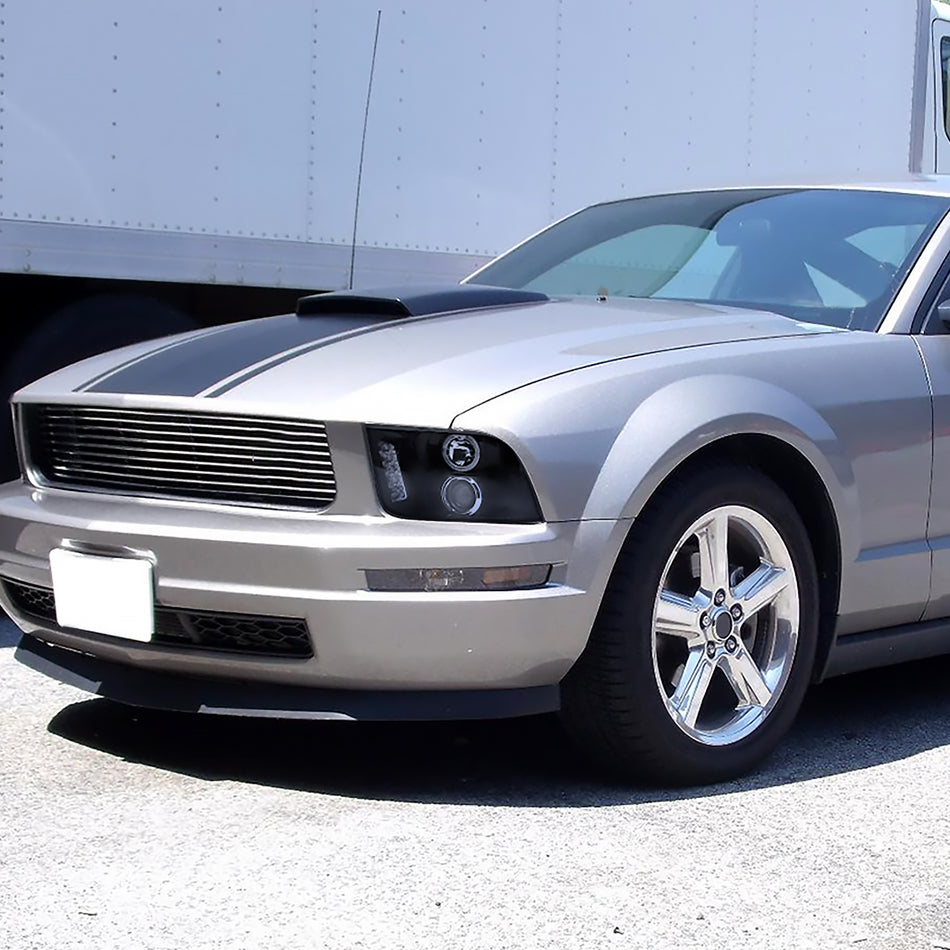 2005-2009 Ford Mustang Halo Projector Headlights w/ LED Light Strip (Glossy Black Housing/Smoked Lens)