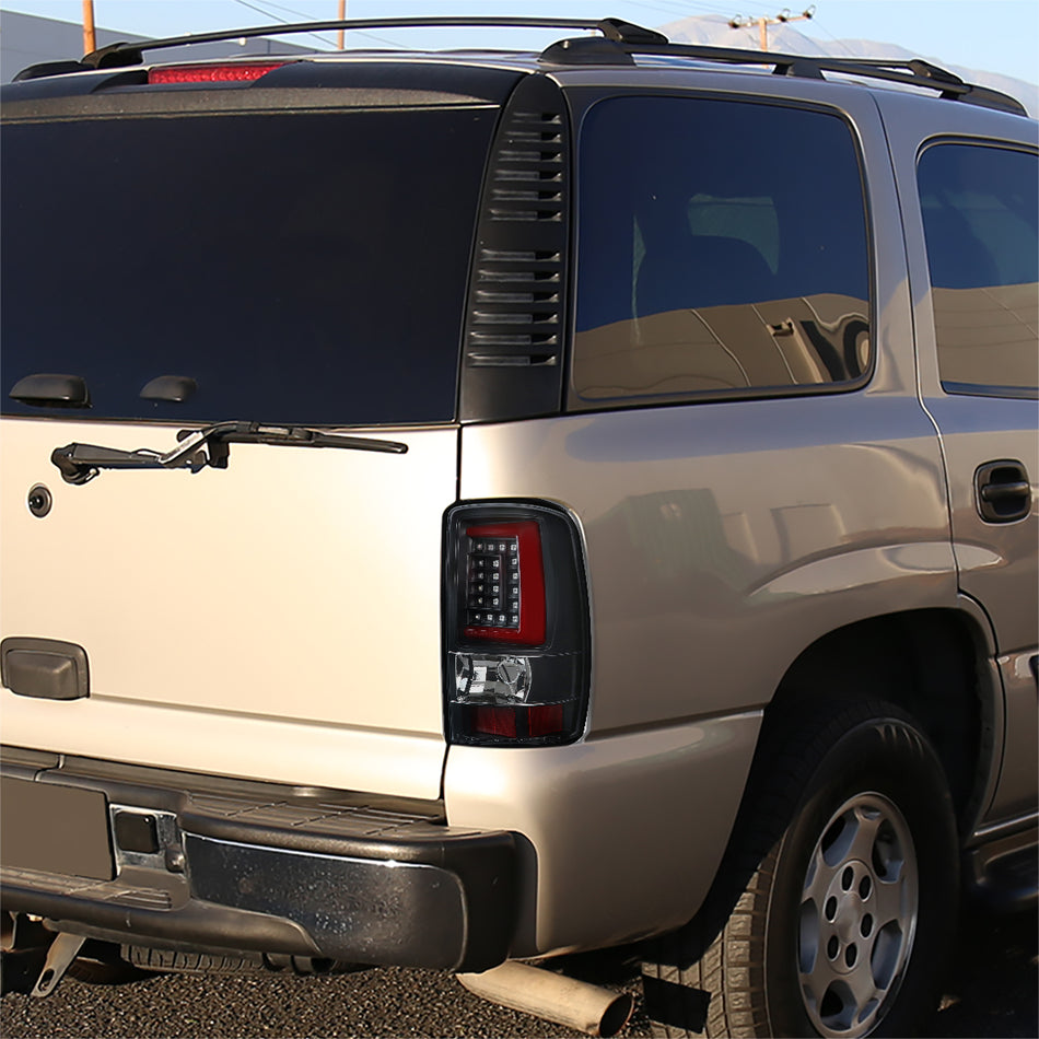 2000-2006 Chevrolet Suburban/Tahoe GMC Yukon/Yukon XL LED C Bar Tail Lights (Black Housing/Clear Lens)
