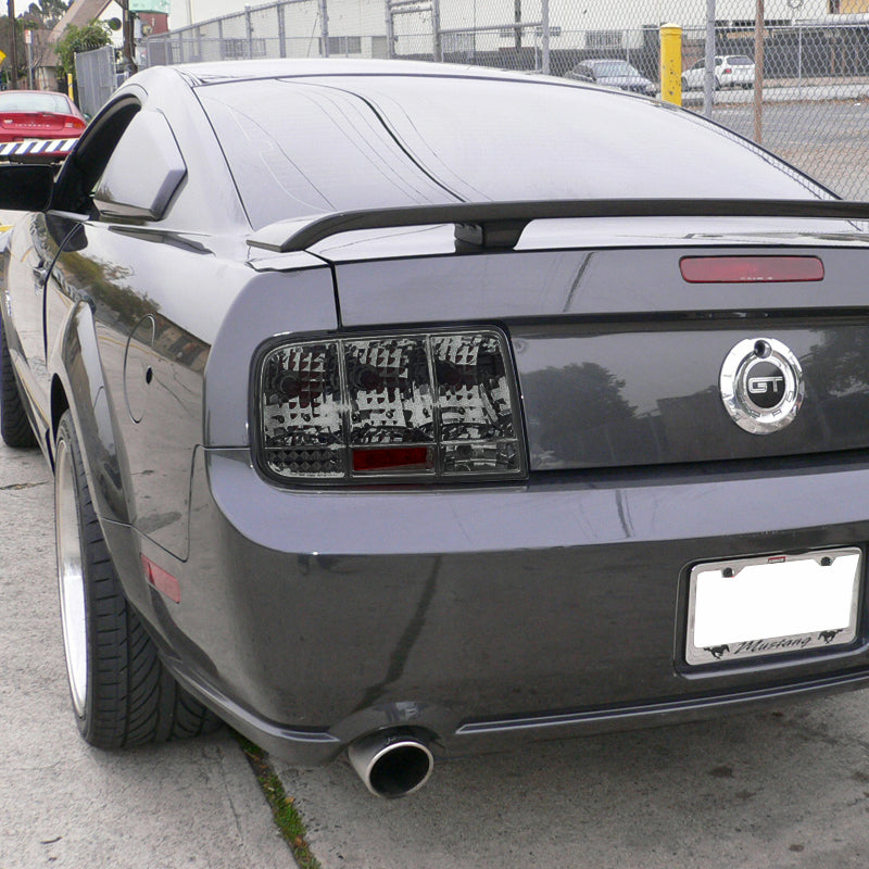 2005-2009 Ford Mustang Sequential Tail Lights (Chrome Housing/Smoked Lens)